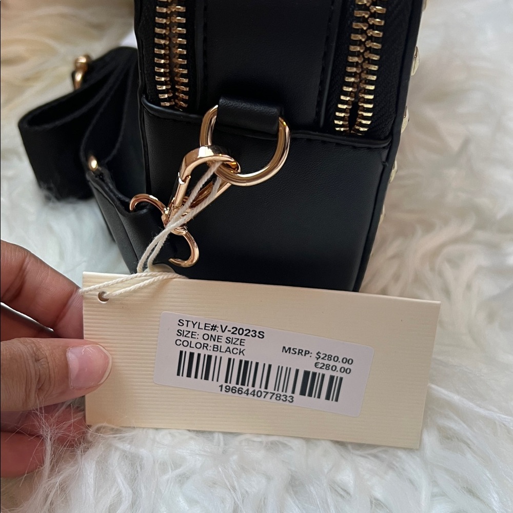 5/$35 New With Tags Valentino Orlandi black crossbody bag. Retails $280.00 - Picture 11 of 11